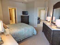 DOVE816 4 Bedroom Holiday Home by Marco Naples Vacation Homes