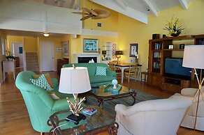 KEN407 5 Bedroom Holiday Home by Marco Naples Vacation Homes