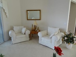 KEN486 3 Bedroom Holiday Home by Marco Naples Vacation Homes