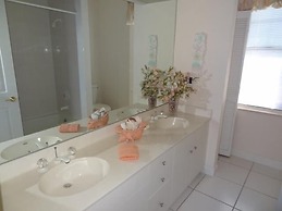 KEN486 3 Bedroom Holiday Home by Marco Naples Vacation Homes