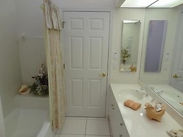 KEN486 3 Bedroom Holiday Home by Marco Naples Vacation Homes