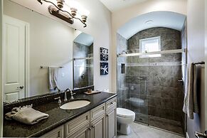 MAJ8978 4 Bedroom Holiday Home by Marco Naples Vacation Homes