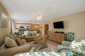 NP97th 689 3 Bedroom Holiday Home by Marco Naples Vacation Homes