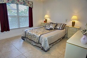 SHEN1124 3 Bedroom Holiday Home by Marco Naples Vacation Homes