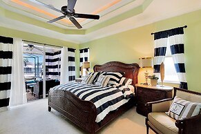 SMARCO1601 4 Bedroom Holiday Home by Marco Naples Vacation Homes