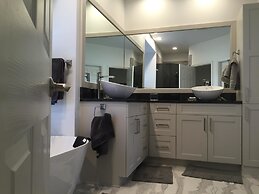 SPIN451 3 Bedroom Holiday Home by Marco Naples Vacation Homes