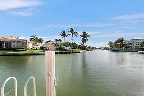 SPIN509 4 Bedroom Holiday Home by Marco Naples Vacation Homes