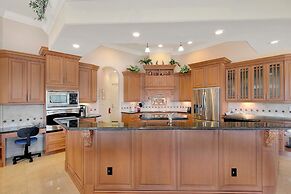 SPIN509 4 Bedroom Holiday Home by Marco Naples Vacation Homes