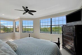 SPIN516 5 Bedroom Holiday Home by Marco Naples Vacation Homes