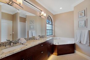 SPIN516 5 Bedroom Holiday Home by Marco Naples Vacation Homes