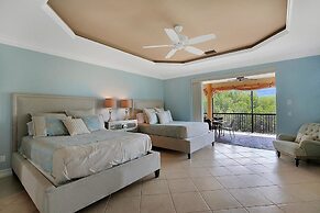 SPIN516 5 Bedroom Holiday Home by Marco Naples Vacation Homes