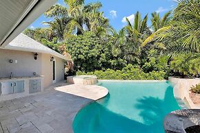 WH1074 3 Bedroom Holiday Home by Marco Naples Vacation Homes