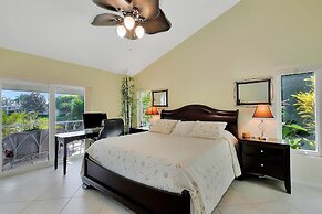 WH1074 3 Bedroom Holiday Home by Marco Naples Vacation Homes