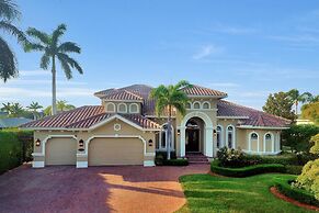 WIN1288 4 Bedroom Holiday Home by Marco Naples Vacation Homes