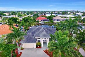 SMARCO1255 3 Bedroom Holiday Home by Marco Naples Vacation Homes