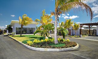 Corail Bleu Private Pool & Garden Villas with LOV