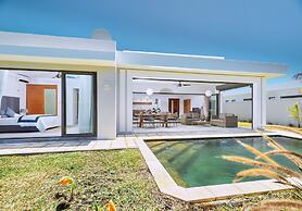 Corail Bleu Private Pool & Garden Villas with LOV