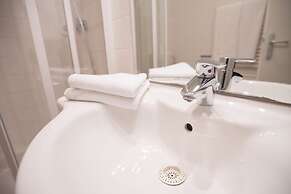 Grand Central Apartments