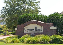 633 Cypress Bend