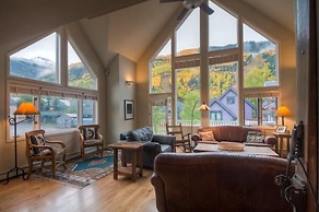 Bachman Village 19 4 Bedroom Holiday home By Accommodations in Telluri