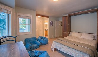 Bachman Village 19 4 Bedroom Holiday home By Accommodations in Telluri