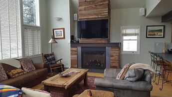 Bachman Village 19 4 Bedroom Holiday home By Accommodations in Telluri