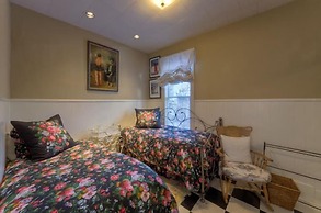 Chez Coco 2 Bedroom Holiday home By Accommodations in Telluride