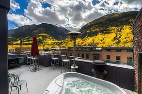 Eclectic on Main Street 2 Bedroom Condo By Accommodations in Telluride