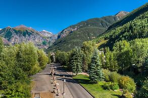 Lulu City 3F 2 Bedroom Condo By Accommodations in Telluride