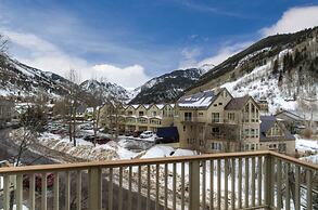 Plunge H 3 Bedroom Condo By Accommodations in Telluride