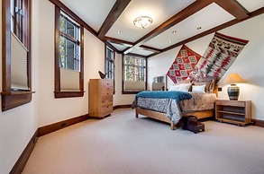 Timber Creek 10 Bedroom Holiday home By Accommodations in Telluride