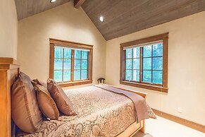 Timber Creek 10 Bedroom Holiday home By Accommodations in Telluride