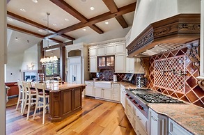 Timber Creek 10 Bedroom Holiday home By Accommodations in Telluride