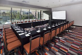 Holiday Inn Hotel & Suites Montreal Centre-ville Ouest by IHG