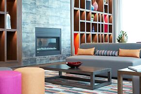 Holiday Inn Hotel & Suites Montreal Centre-ville Ouest by IHG