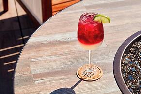 AC Hotel by Marriott Cincinnati at The Banks