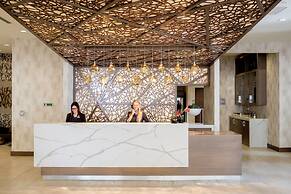 AC Hotel by Marriott Cincinnati at The Banks