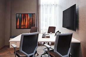 AC Hotel by Marriott Cincinnati at The Banks