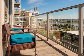 AC Hotel by Marriott Cincinnati at The Banks