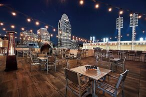 AC Hotel by Marriott Cincinnati at The Banks