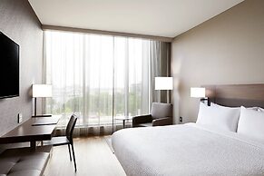AC Hotel by Marriott Madison Downtown