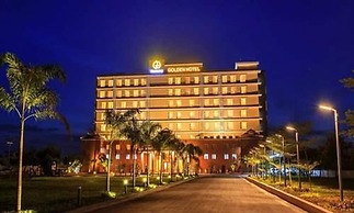Golden Hotel