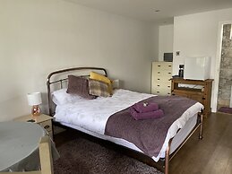 Pinewood Lodge