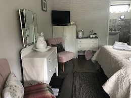 Pinewood Lodge