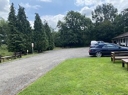 Pinewood Lodge