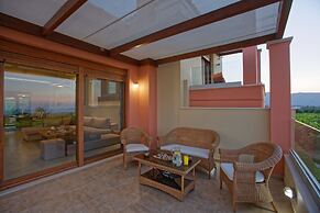 Cretan Vineyard Hill Villa Private Pool, Panoramic View, Beautiful Vin