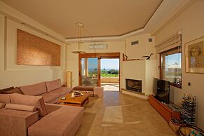 Cretan Vineyard Hill Villa Private Pool, Panoramic View, Beautiful Vin