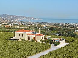 Cretan Vineyard Hill Villa Private Pool, Panoramic View, Beautiful Vin