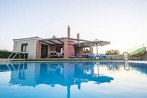 Cretan Vineyard Hill Villa Private Pool, Panoramic View, Beautiful Vin