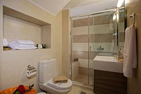 Cretan Vineyard Hill Villa Private Pool, Panoramic View, Beautiful Vin